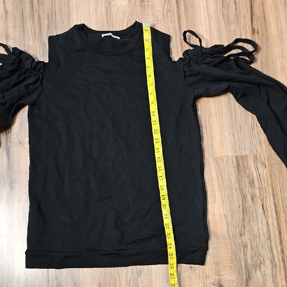 Zara Trafaluc Black Open Shoulder Sweatshirt with Tie Accents - Picture 6 of 10